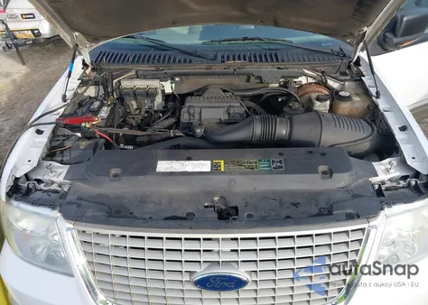 2005 Ford Expedition Eddie Bauer/King Ranch z USA, uszkodzony, nr VIN 1FMPU17515LA27428